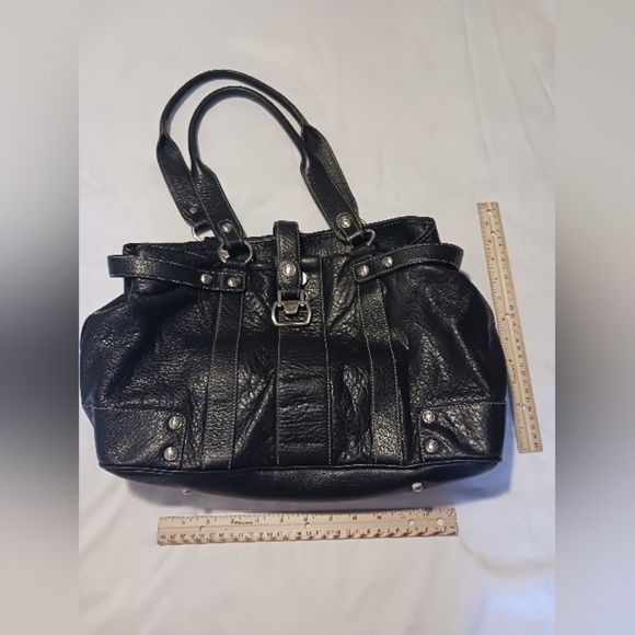 Gorgeous Black Leather Bag - Picture 2 of 5